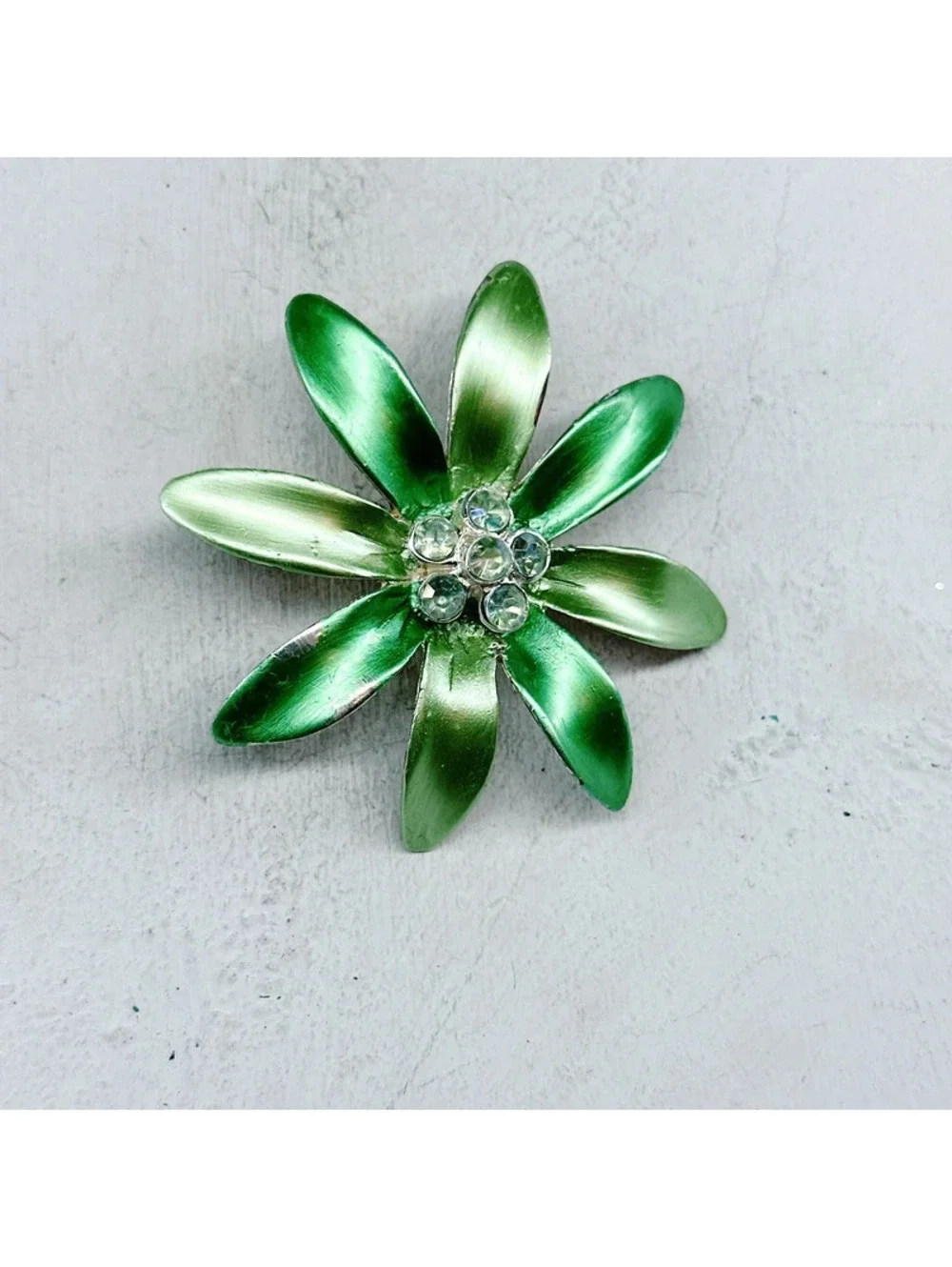 345u. Modern Floral Enamel Brooch
